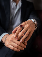 Traditional Men’s Aqeeq Stone Ring with Crafted Design – 925 Sterling Silver (Chandi)