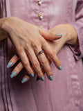 Minimal Aqeeq Ring with Sculpted Silver Details