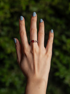 Minimal Aqeeq Ring with Sculpted Silver Details