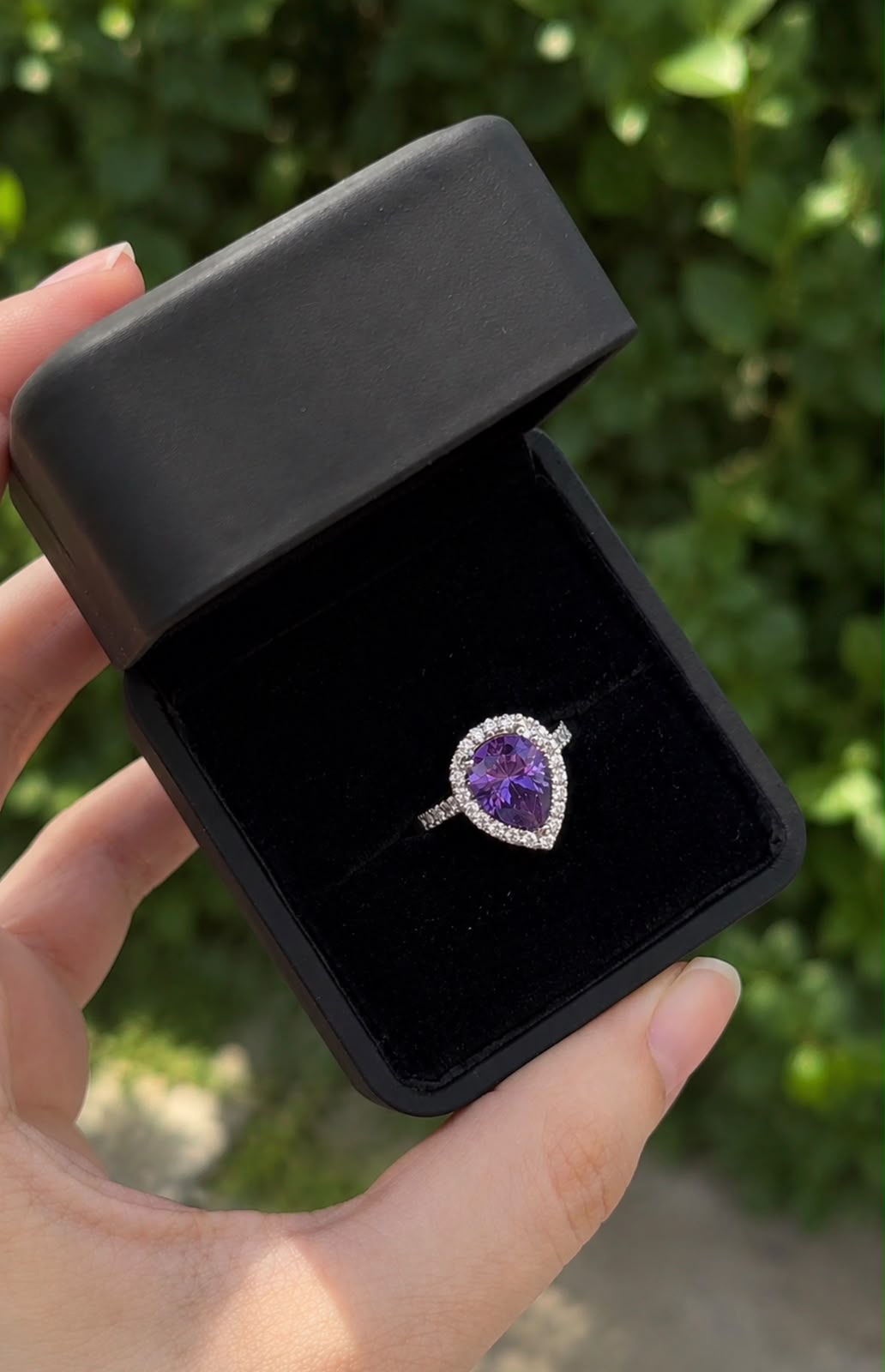LILAC – Pear-Cut Zircon Everyday Ring